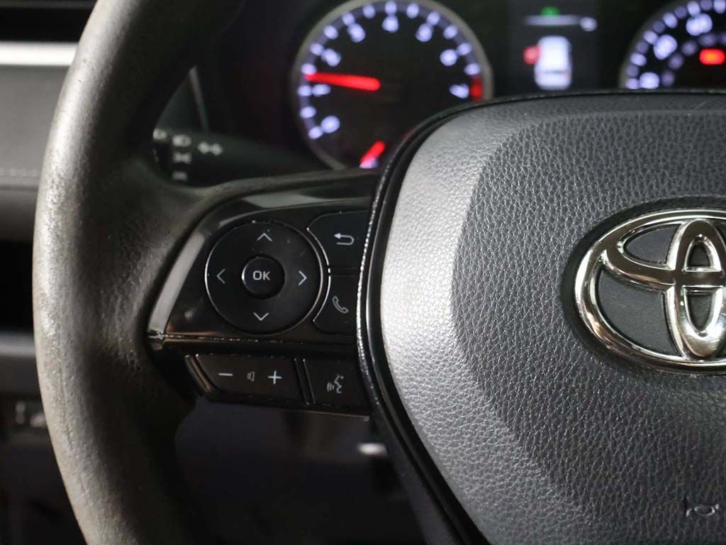 Used 2020 Toyota RAV4 LE FWD image 35