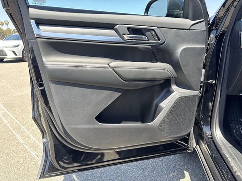 New 2026 GMC Terrain Elevation w/ Black Edition FWD image 17