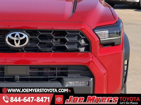 Certified 2025 Toyota 4Runner TRD Off-Road image 4