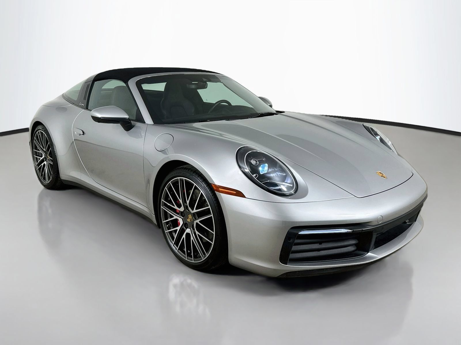 Used 2022 Porsche 911 Targa 4S AWD/4WD image 3
