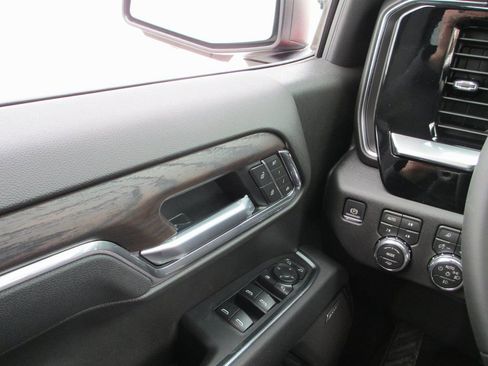 New 2026 GMC Sierra 1500 SLT w/ SLT Premium Plus Package AWD/4WD image 16