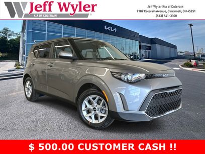 New 2025 Kia Soul LX