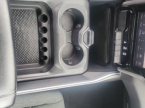 Used 2025 RAM 1500 Big Horn AWD/4WD image 17