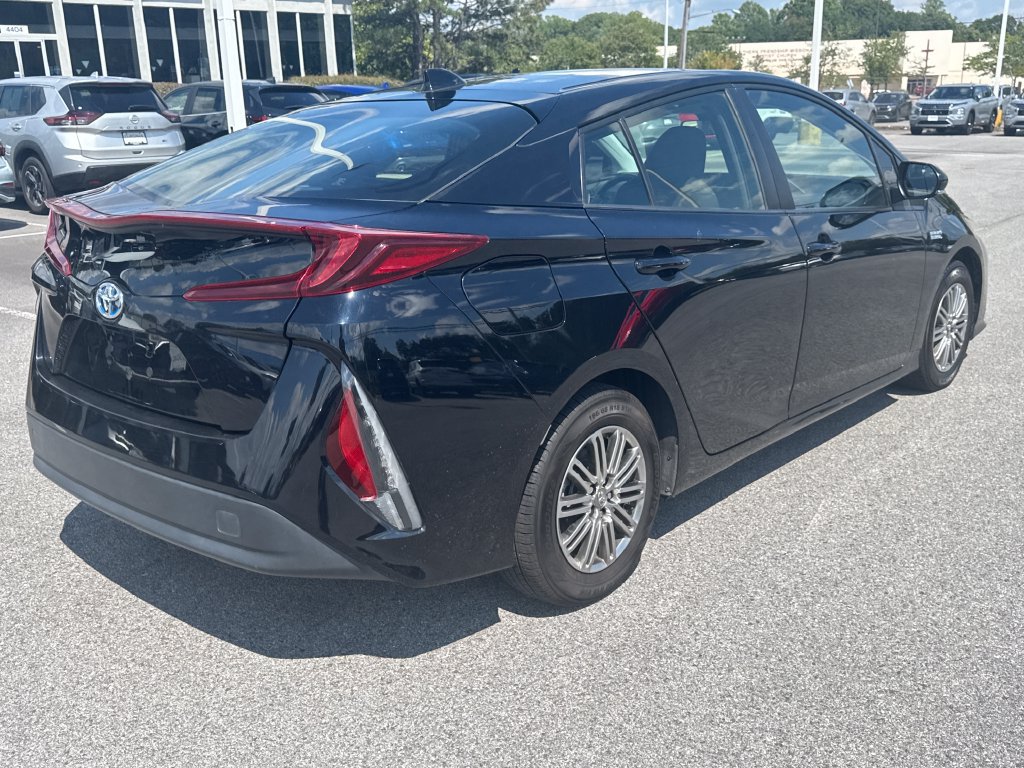 Used 2022 Toyota Prius Prime LE FWD image 9