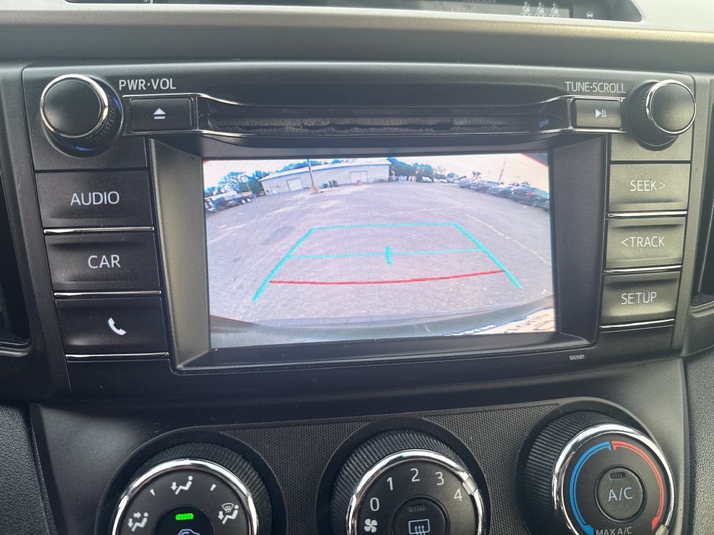 Used 2018 Toyota RAV4 LE w/ All Weather Liner Package AWD/4WD image 26
