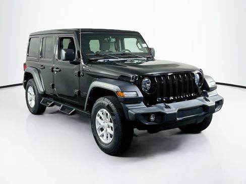 Used 2023 Jeep Wrangler Unlimited Sport w/ Sun And Sound Package AWD/4WD image 3