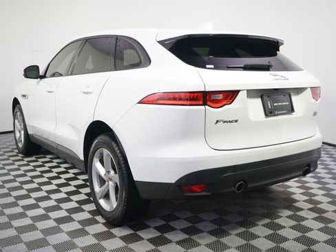 Used 2018 Jaguar F-PACE Premium AWD/4WD image 4