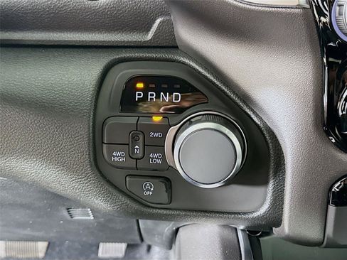 New 2026 RAM 1500 Express AWD/4WD image 15