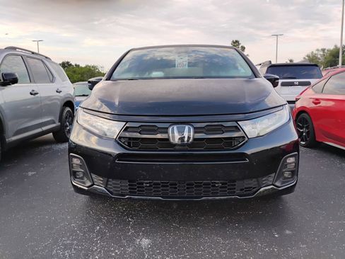 Used 2025 Honda Odyssey Touring image 10