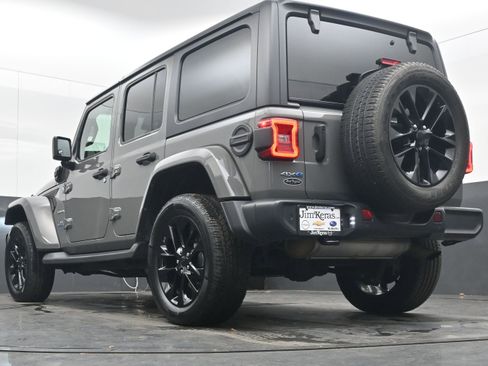 Used 2021 Jeep Wrangler Unlimited Sahara w/ Cold Weather Group image 26