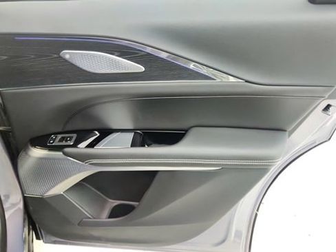 Used 2024 Cadillac Lyriq Sport image 29