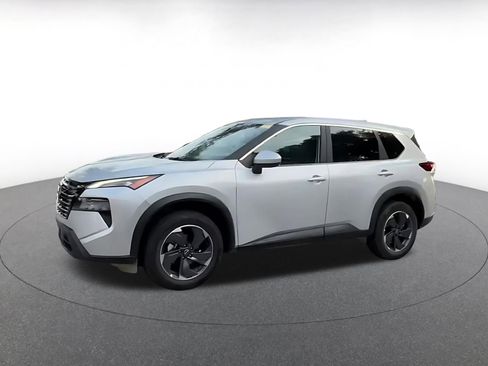 Used 2025 Nissan Rogue SV FWD image 6