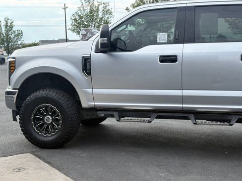 Used 2019 Ford F250 XLT w/ XLT Value Package AWD/4WD image 14