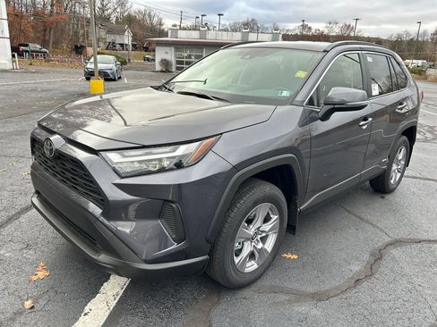 New 2025 Toyota RAV4 XLE image 1