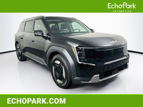 Used 2024 Kia EV9 Wind AWD/4WD image 1