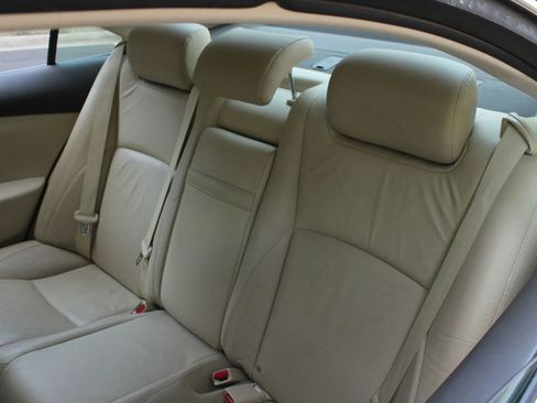 Used 2010 Lexus ES 350 FWD image 18