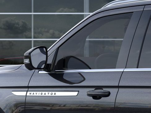 New 2026 Lincoln Navigator L Reserve AWD/4WD image 20