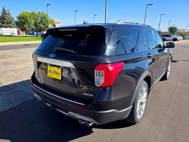 Used 2023 Ford Explorer Platinum w/ Technology Package AWD/4WD image 8