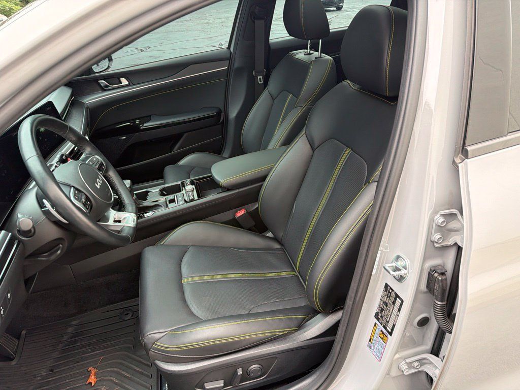 Used 2025 Kia K5 GT w/ GT1 Package FWD image 42