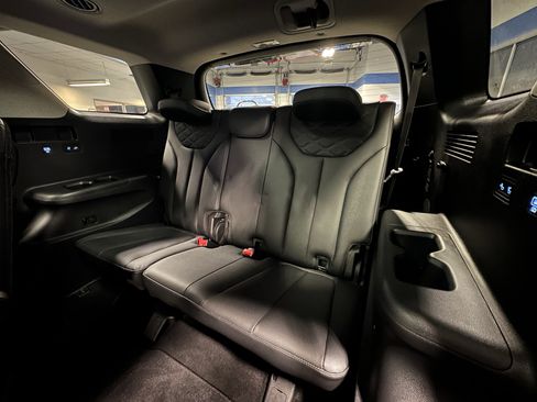 Used 2022 Hyundai Palisade Limited w/ Cargo Package image 21