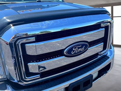 Used 2016 Ford F250 XLT w/ Snow Plow Prep Package AWD/4WD image 25