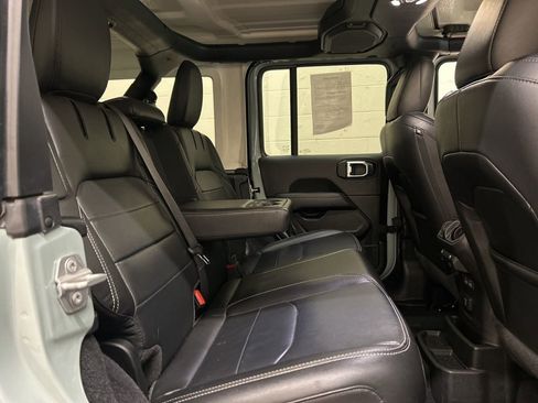 Used 2023 Jeep Wrangler Unlimited Sahara w/ Cold Weather Group image 9