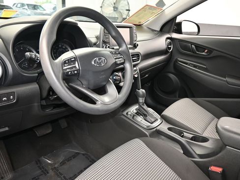 Used 2021 Hyundai Kona SE image 12
