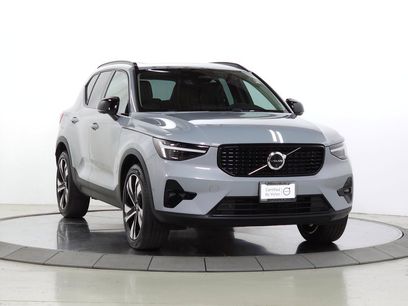 Used 2024 Volvo XC40 B5 Ultimate w/ Climate Package