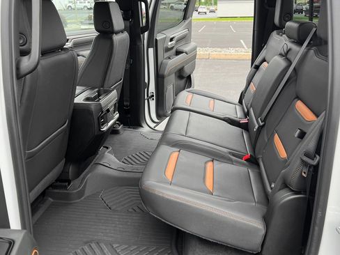 Used 2024 GMC Sierra 1500 AT4 w/ Technology Package image 17