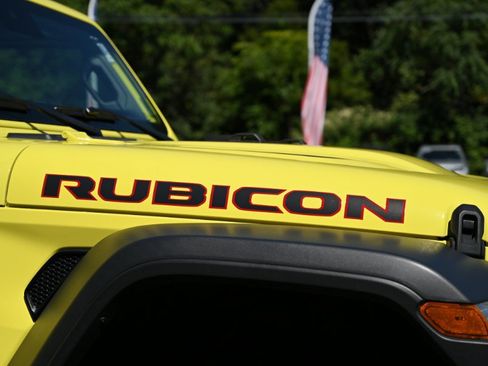 Used 2024 Jeep Wrangler Unlimited Rubicon AWD/4WD image 11