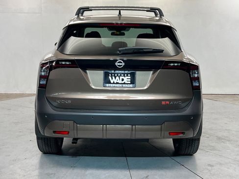 New 2026 Nissan Kicks SR w/ Cold Weather Package image 4
