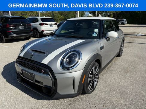 Used 2023 MINI Cooper S w/ Signature Upholstery Package FWD image 3