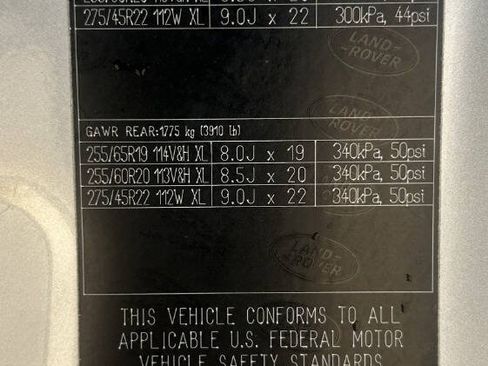 Used 2022 Land Rover Defender 90 X-Dynamic S image 14