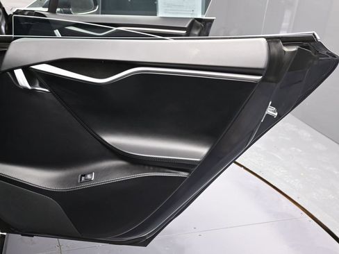 Used 2021 Tesla Model S Long Range image 39
