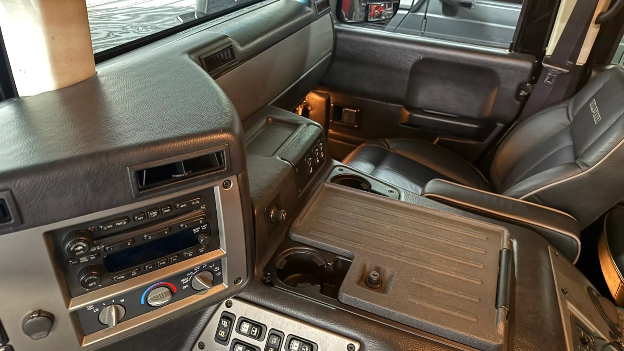 Used 2006 HUMMER H1 4-Door Wagon AWD/4WD image 6