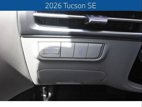 Used 2026 Hyundai Tucson SE FWD image 12