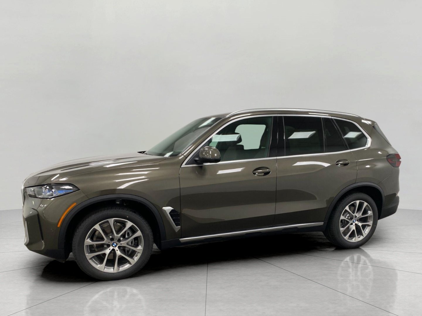 New 2026 BMW X5 xDrive40i w/ Climate Comfort Package AWD/4WD image 11
