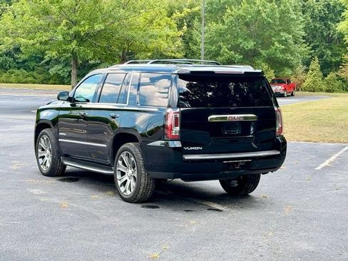 Used 2017 GMC Yukon Denali AWD/4WD image 5