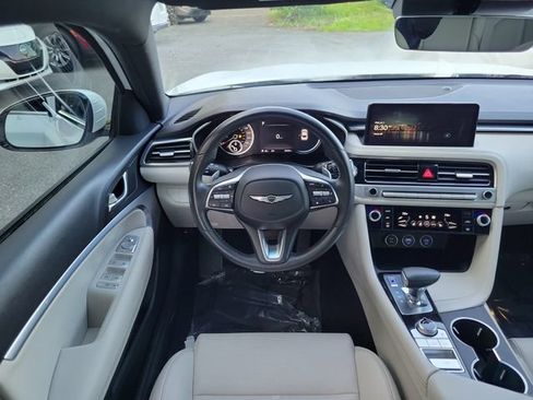 Used 2024 Genesis G70 2.5T AWD/4WD image 9