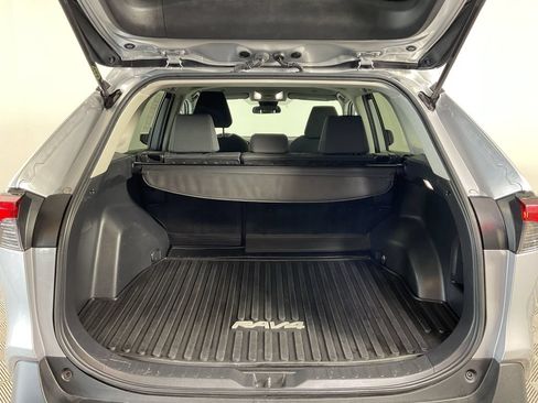 Used 2023 Toyota RAV4 LE AWD/4WD image 20