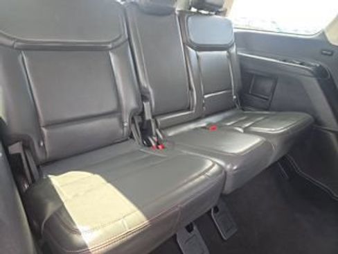 Used 2025 Ford Expedition Active RWD image 4