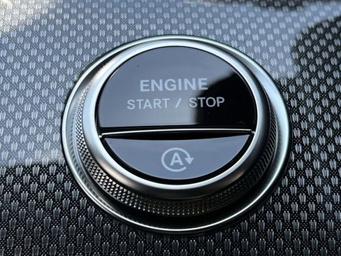 New 2025 Mercedes-Benz CLE 300 4MATIC Coupe image 31