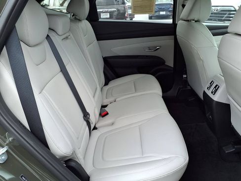 Used 2025 Hyundai Tucson SEL FWD image 16