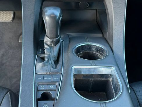 Used 2021 Toyota Avalon Limited w/ Advanced Safety Package FWD image 25