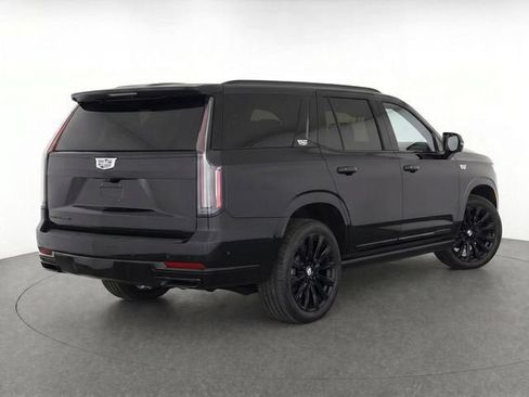 Used 2026 Cadillac Escalade Platinum Sport w/ LPO, ONYX Package AWD/4WD image 3