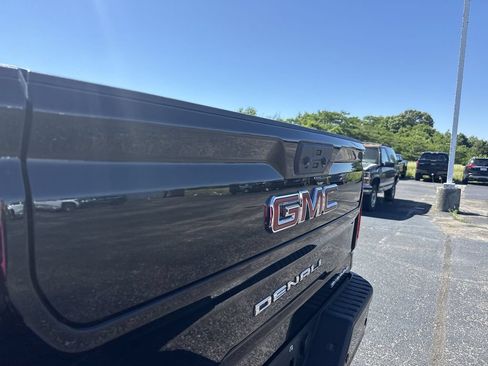 Used 2022 GMC Sierra 3500 Denali w/ Denali Ultimate Package AWD/4WD image 38