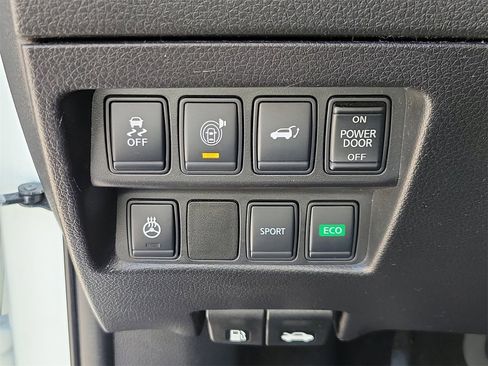 Used 2017 Nissan Rogue SL image 31