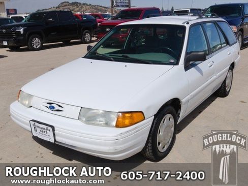 Used 1995 Ford Escort LX FWD image 1