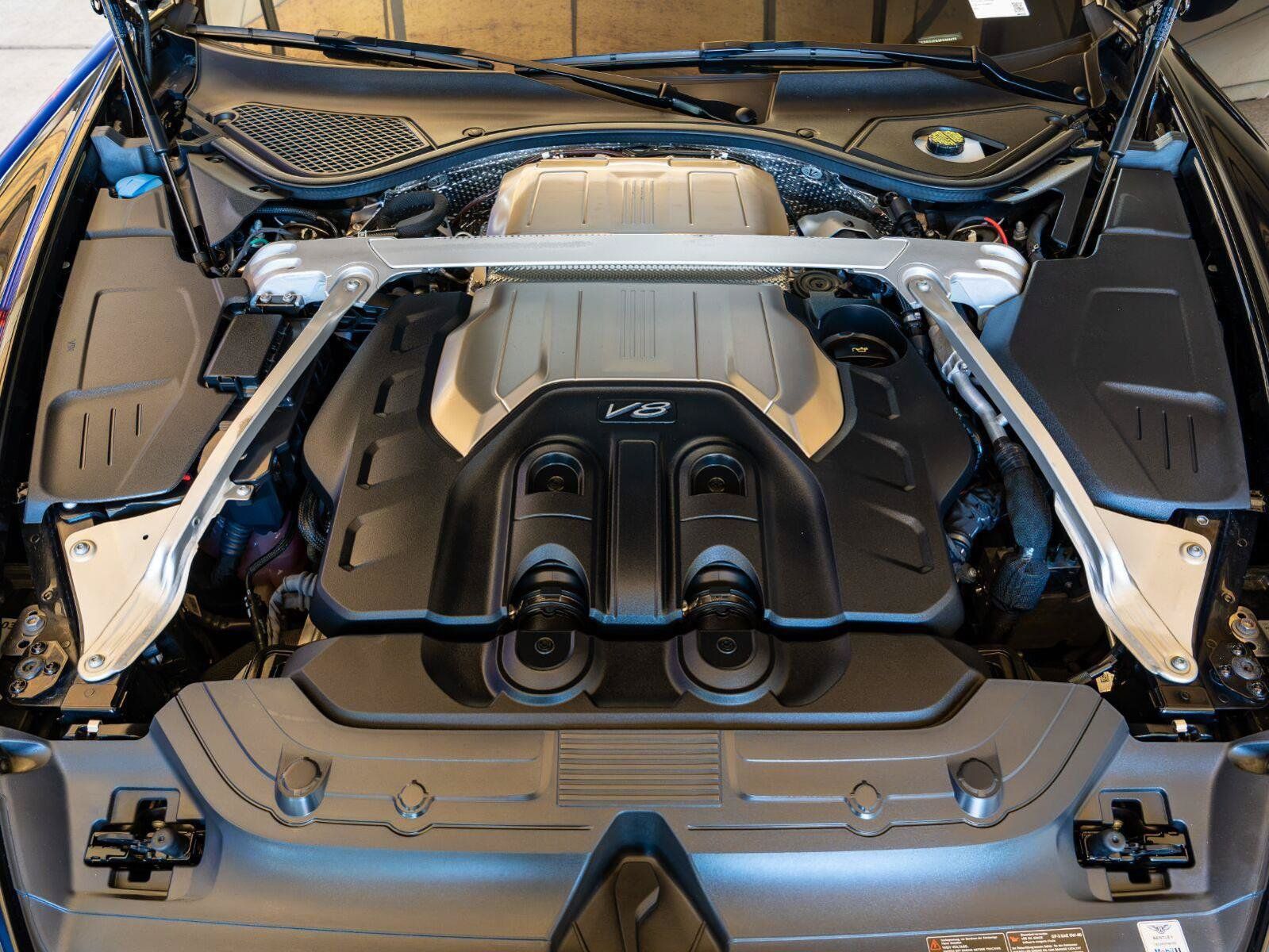Used 2023 Bentley Continental GT V8 AWD/4WD image 32