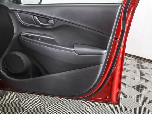 Used 2022 Hyundai Kona SEL FWD image 45
